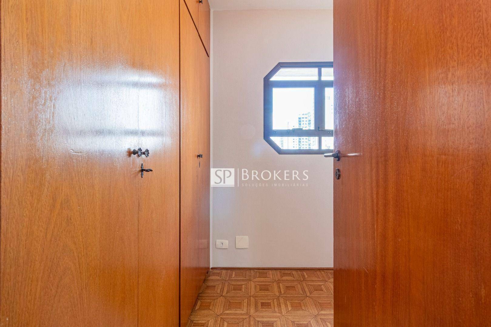 Apartamento à venda e aluguel com 3 quartos, 180m² - Foto 19