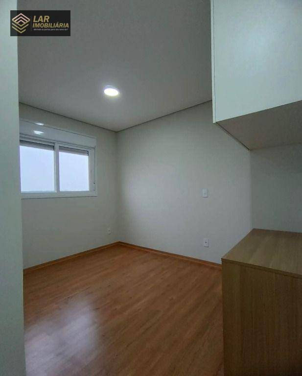 Apartamento para alugar com 3 quartos, 112m² - Foto 11