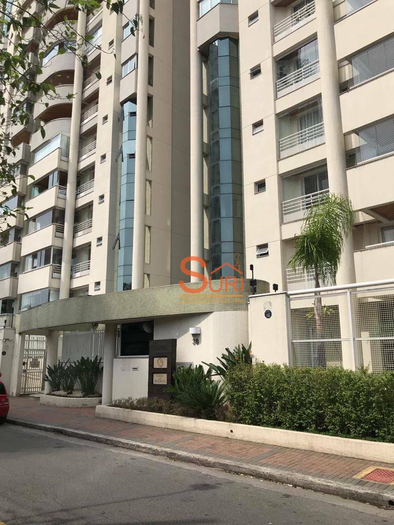 Apartamento à venda com 4 quartos, 213m² - Foto 1