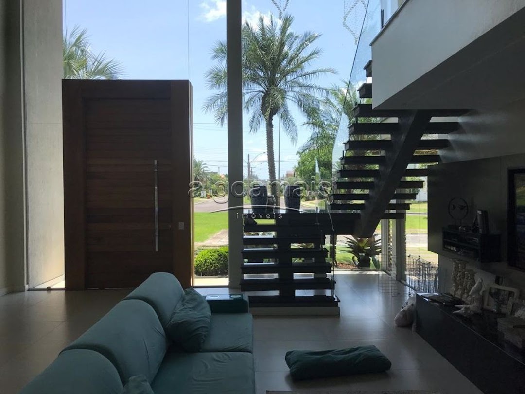 Casa de Condomínio à venda com 4 quartos, 347m² - Foto 2