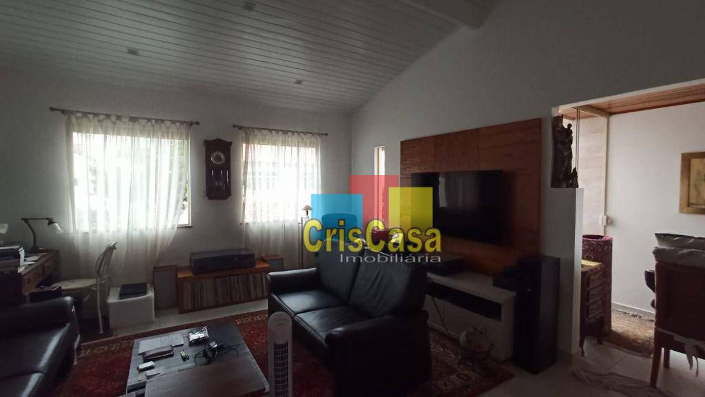 Casa à venda com 4 quartos, 129m² - Foto 4