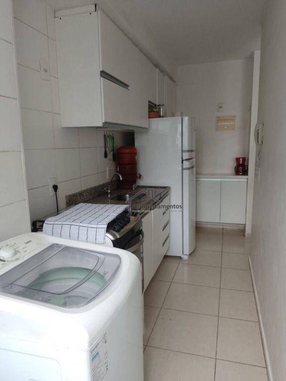 Apartamento à venda com 2 quartos, 56m² - Foto 5