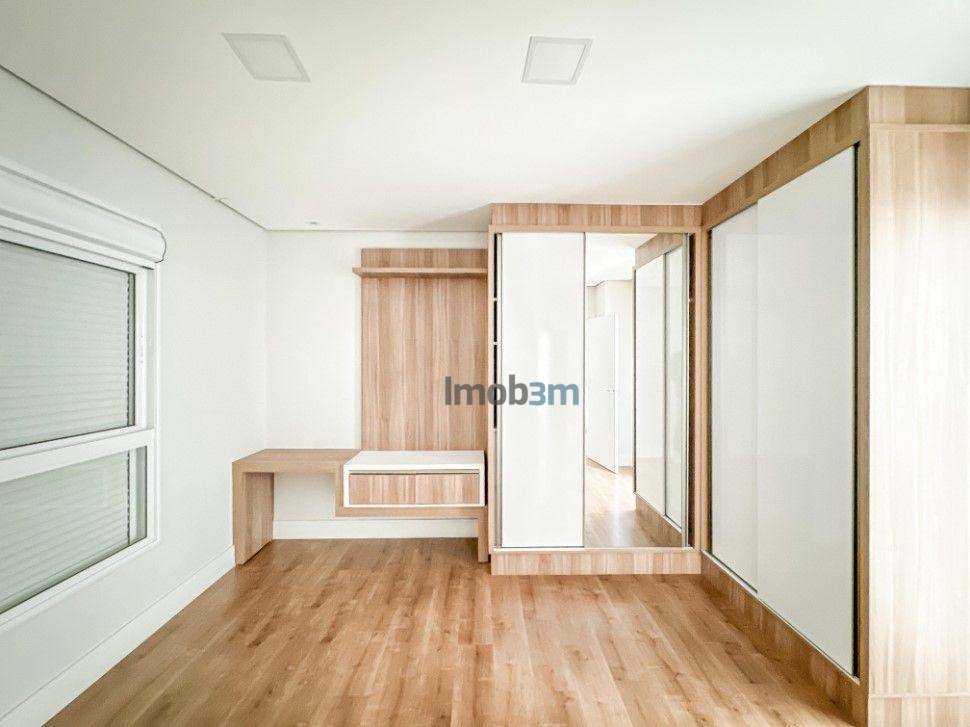 Apartamento à venda com 3 quartos, 122m² - Foto 19