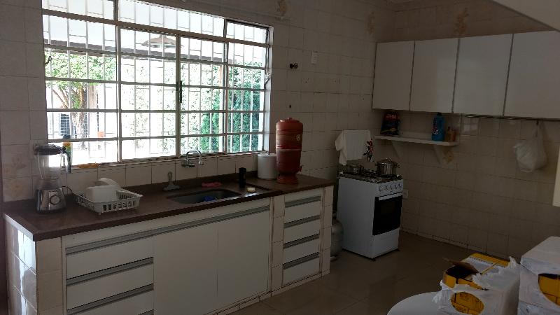 Casa à venda com 3 quartos, 319m² - Foto 6