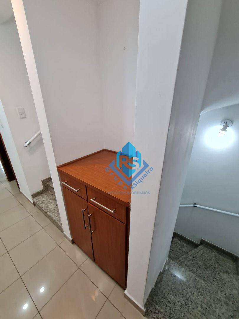 Sobrado para alugar com 3 quartos, 220m² - Foto 14