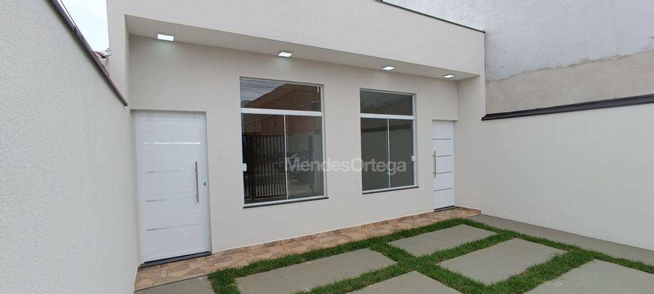 Casa à venda com 2 quartos, 51m² - Foto 4