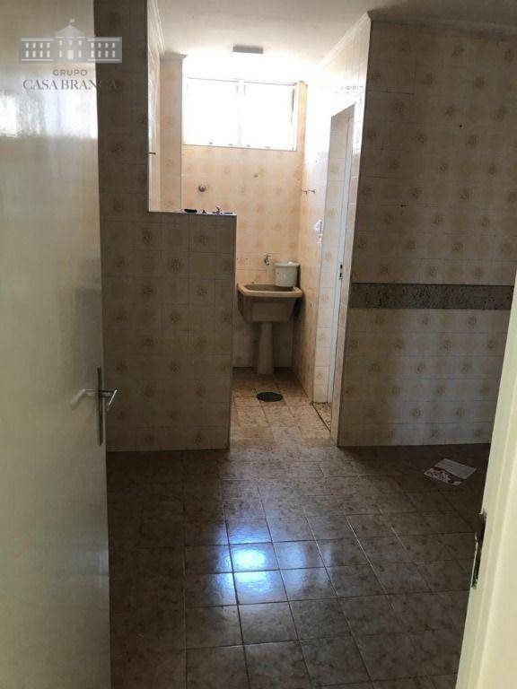 Apartamento à venda com 2 quartos, 74m² - Foto 4