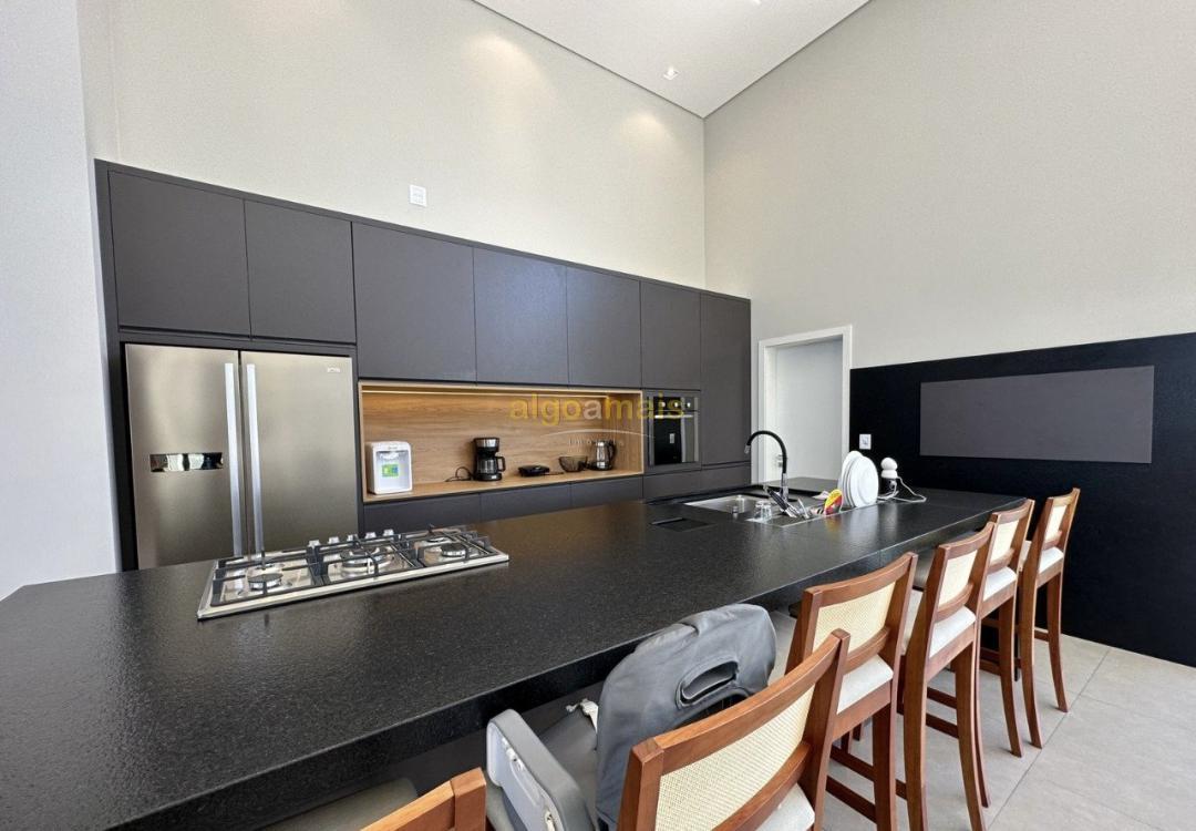 Casa de Condomínio à venda com 4 quartos, 270m² - Foto 8