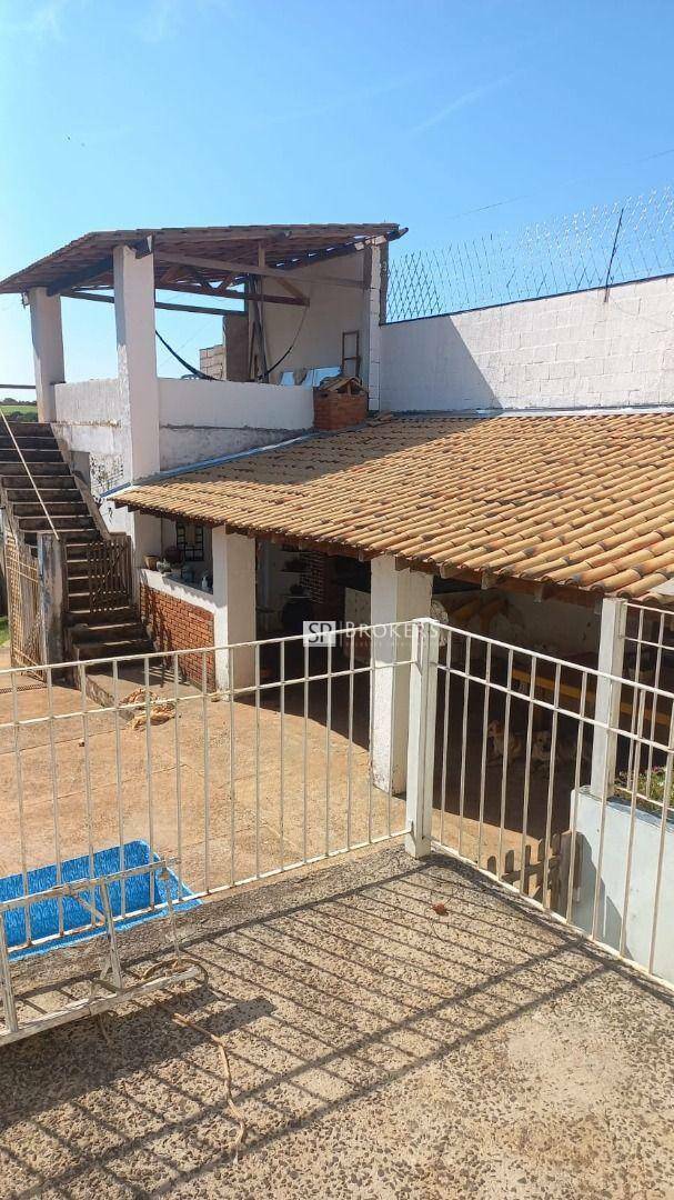 Chácara à venda com 2 quartos, 179m² - Foto 15