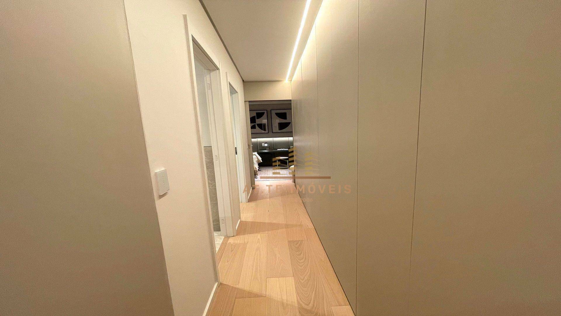 Apartamento à venda com 3 quartos, 185m² - Foto 15