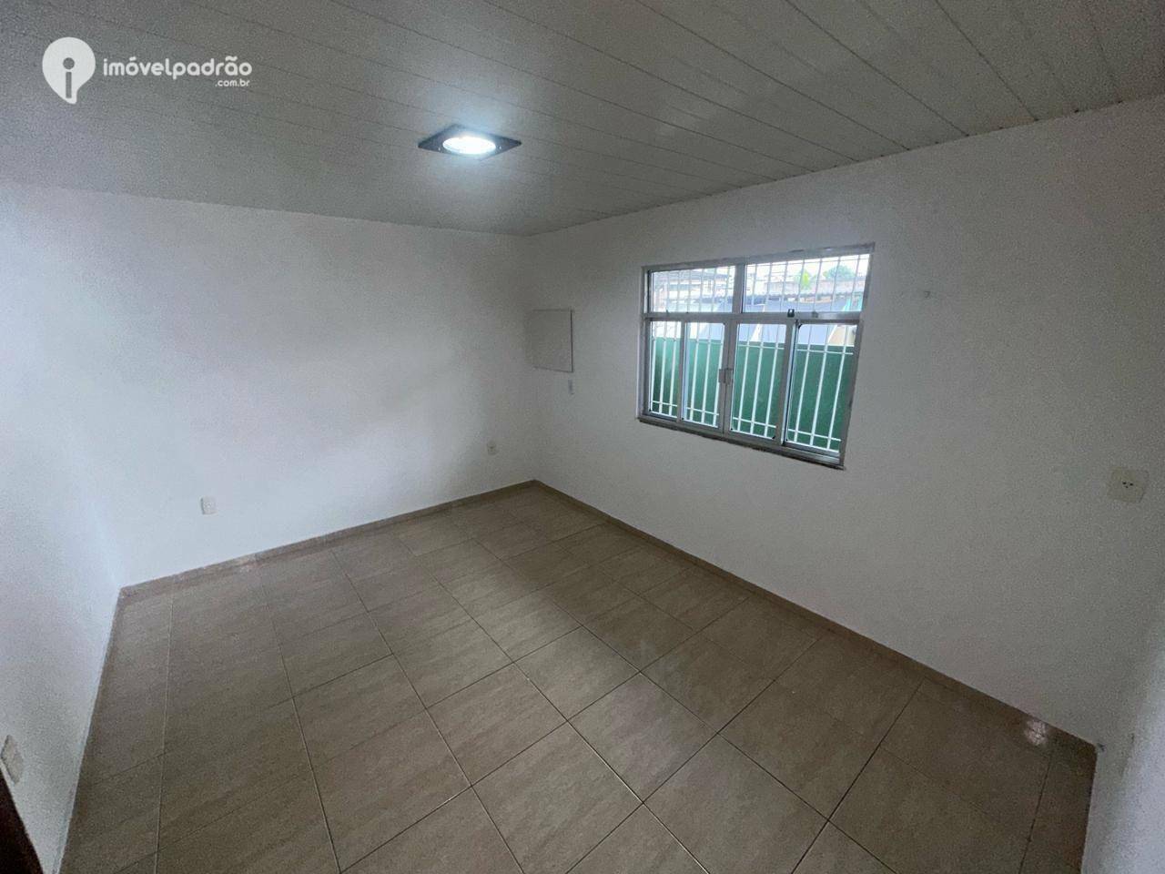 Casa à venda com 3 quartos, 150m² - Foto 2