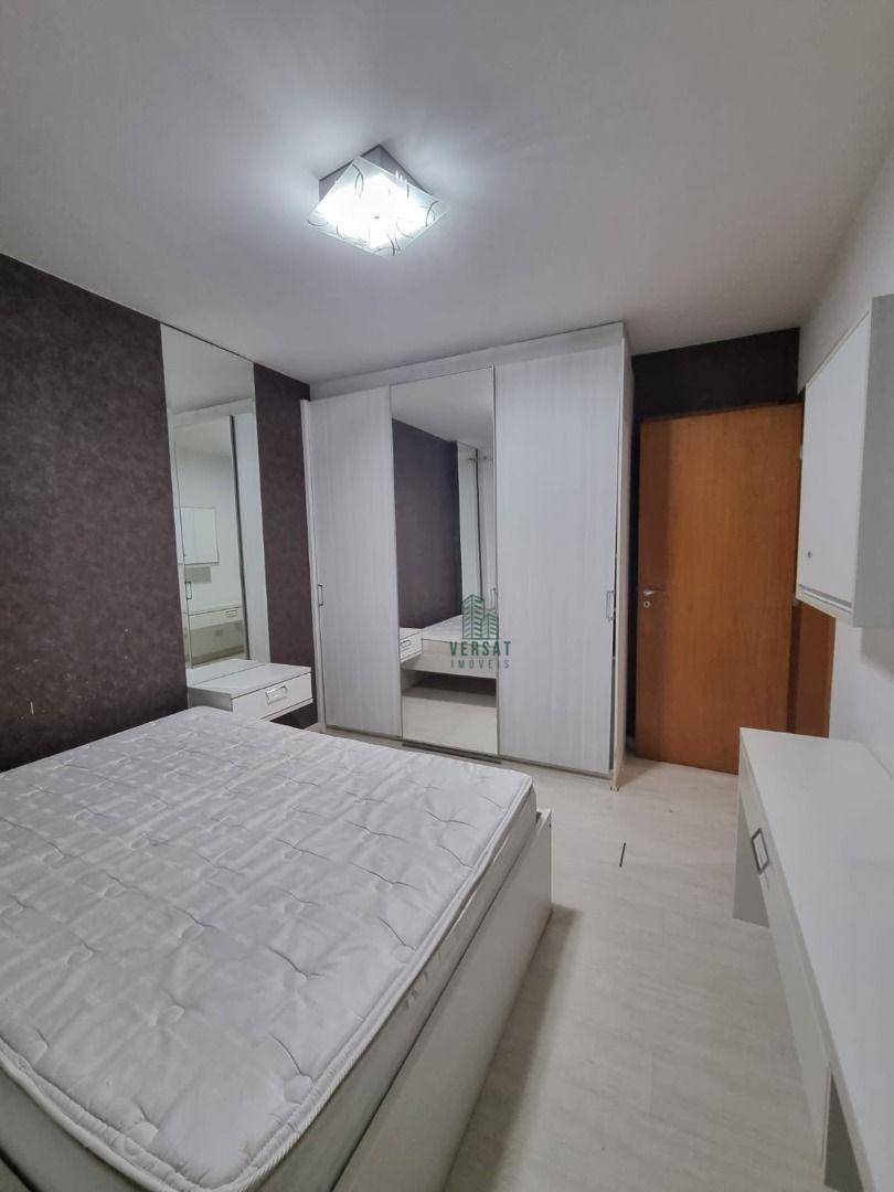 Apartamento à venda com 2 quartos, 64m² - Foto 7