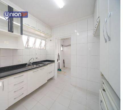 Apartamento à venda com 2 quartos, 76m² - Foto 11