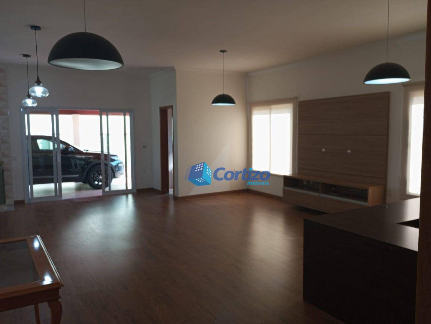 Casa à venda com 3 quartos, 240m² - Foto 9