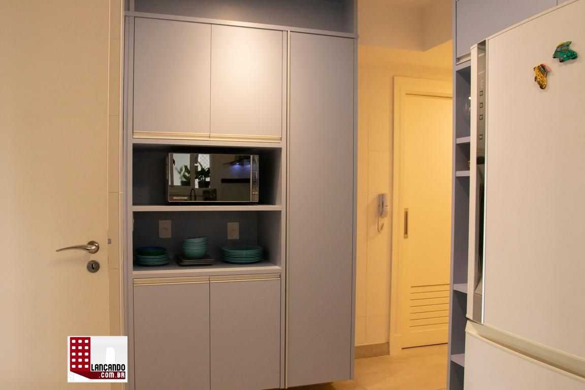 Apartamento à venda com 3 quartos, 176m² - Foto 3