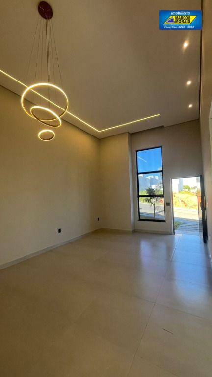 Casa de Condomínio à venda com 3 quartos, 140m² - Foto 3