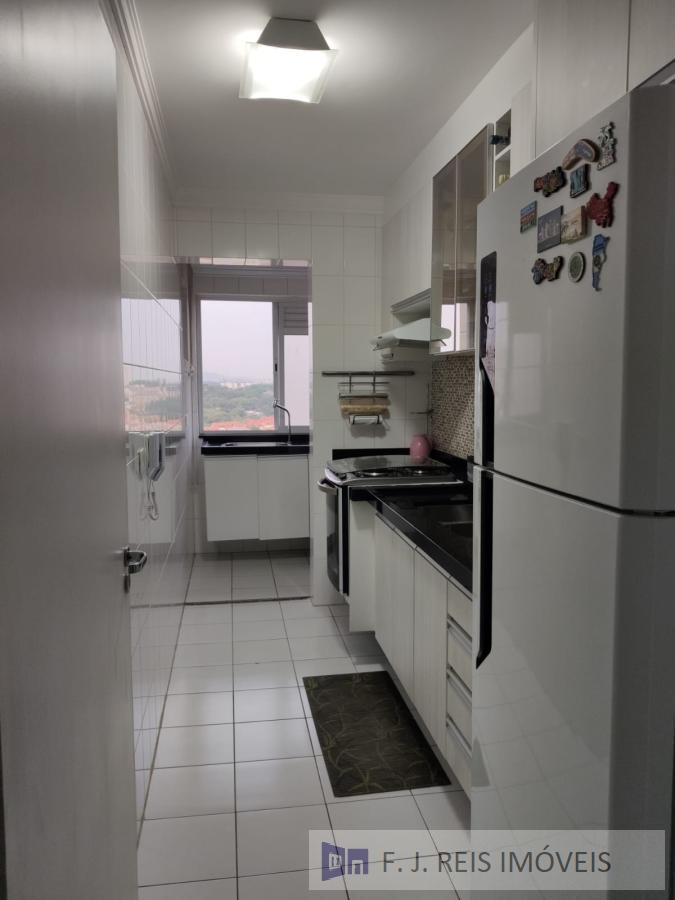 Apartamento à venda com 2 quartos, 62m² - Foto 13