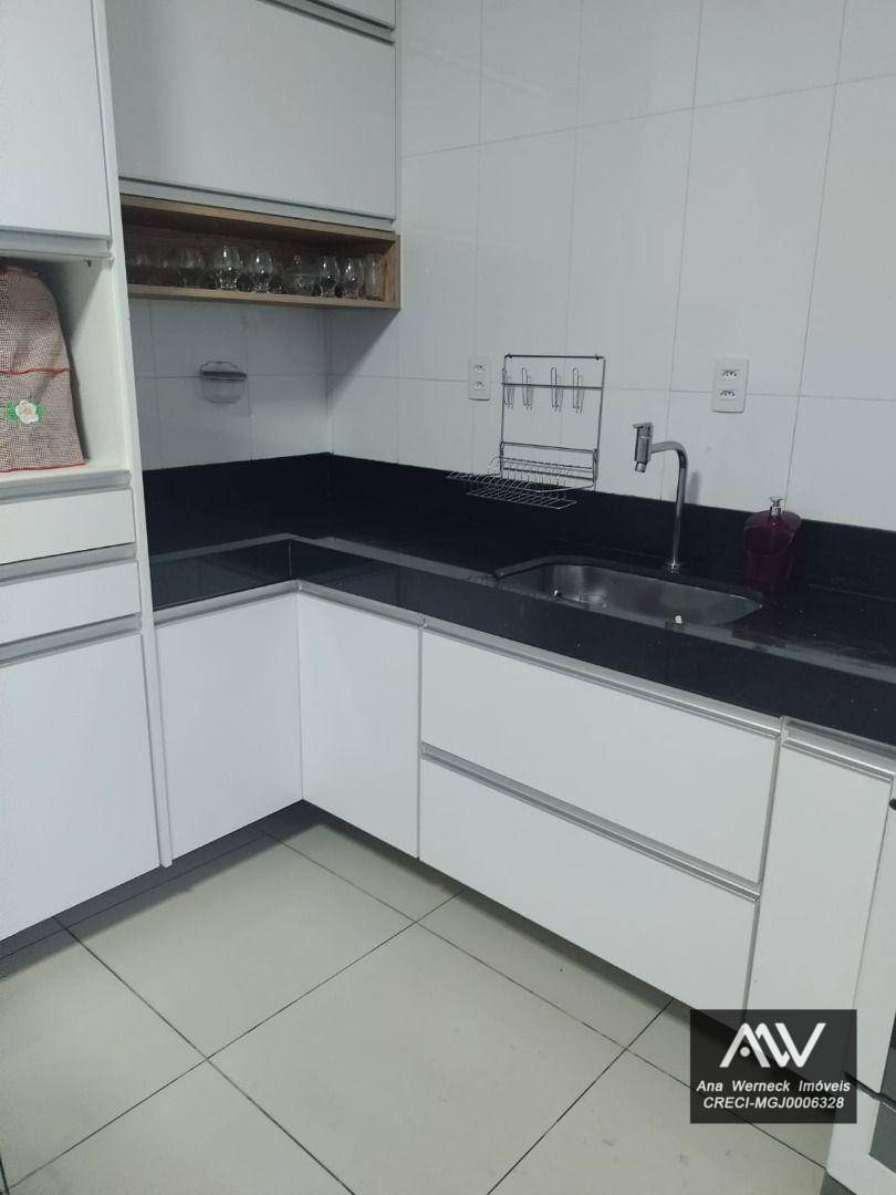 Casa à venda com 6 quartos, 360m² - Foto 10