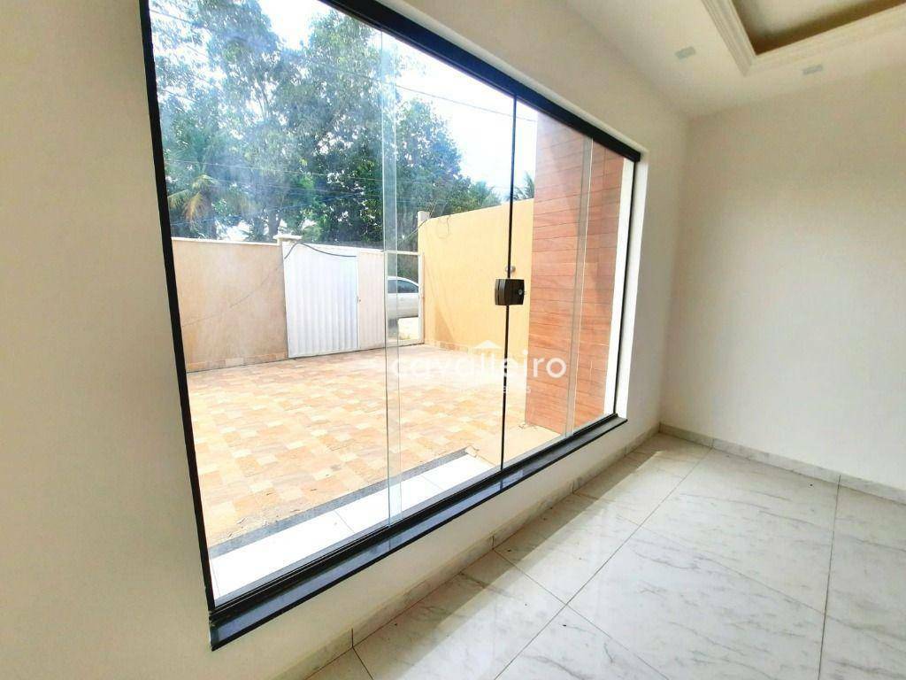 Casa à venda com 3 quartos, 102m² - Foto 13