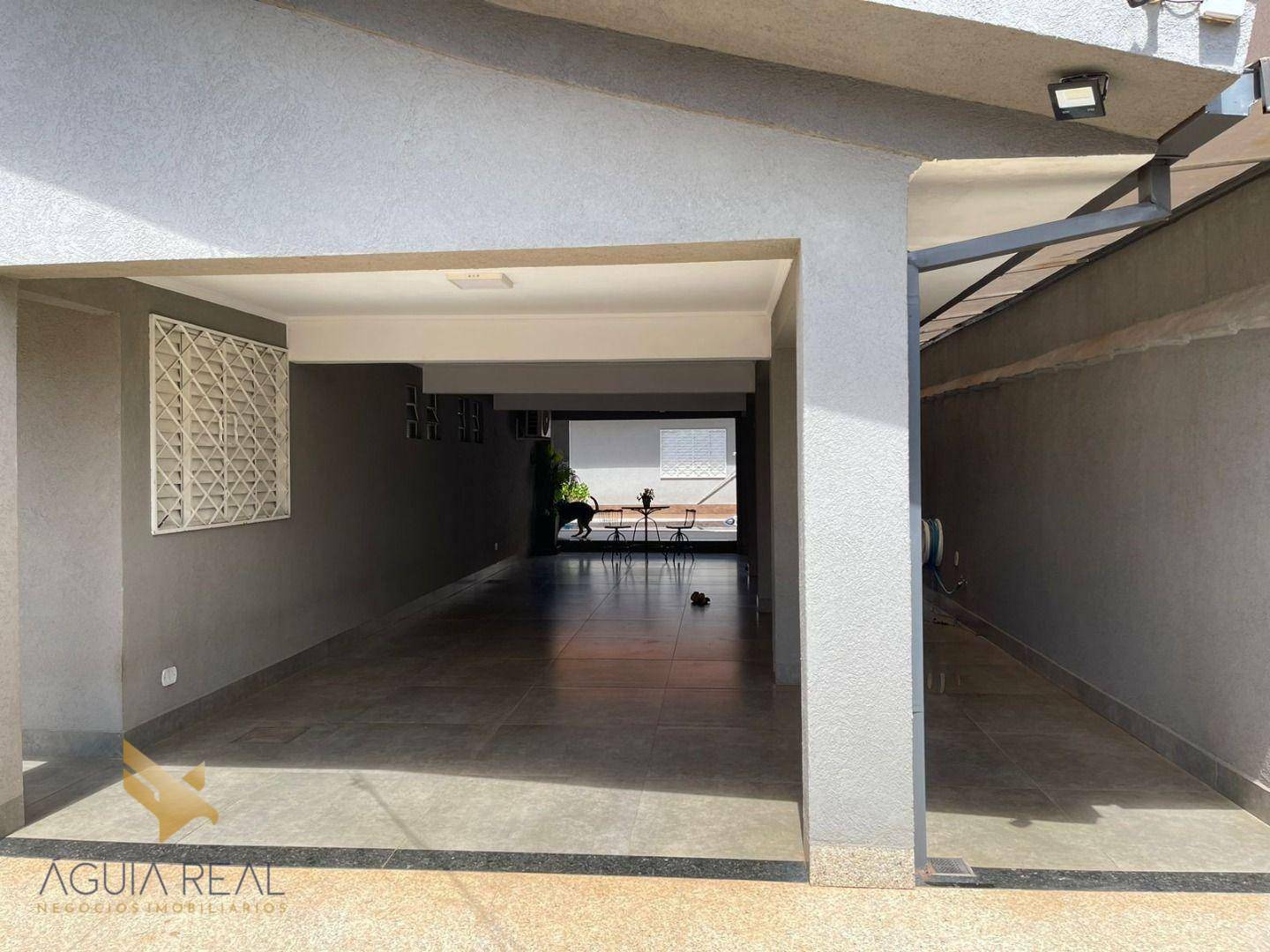 Casa à venda com 4 quartos, 230m² - Foto 7