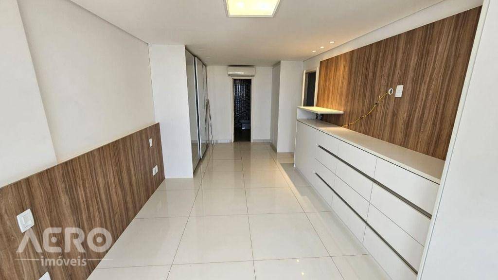 Apartamento para alugar com 3 quartos, 180m² - Foto 25