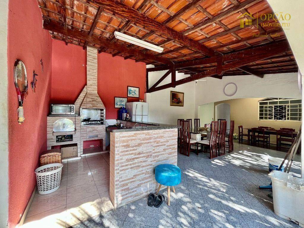 Casa à venda com 4 quartos, 184m² - Foto 7