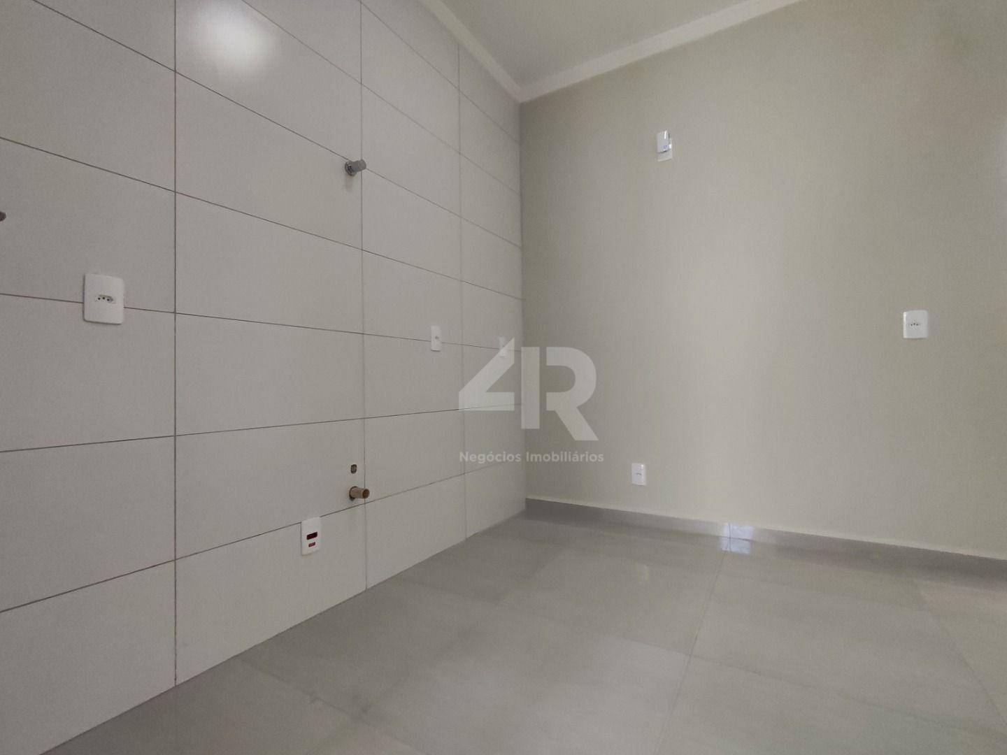 Casa à venda com 3 quartos, 75m² - Foto 7