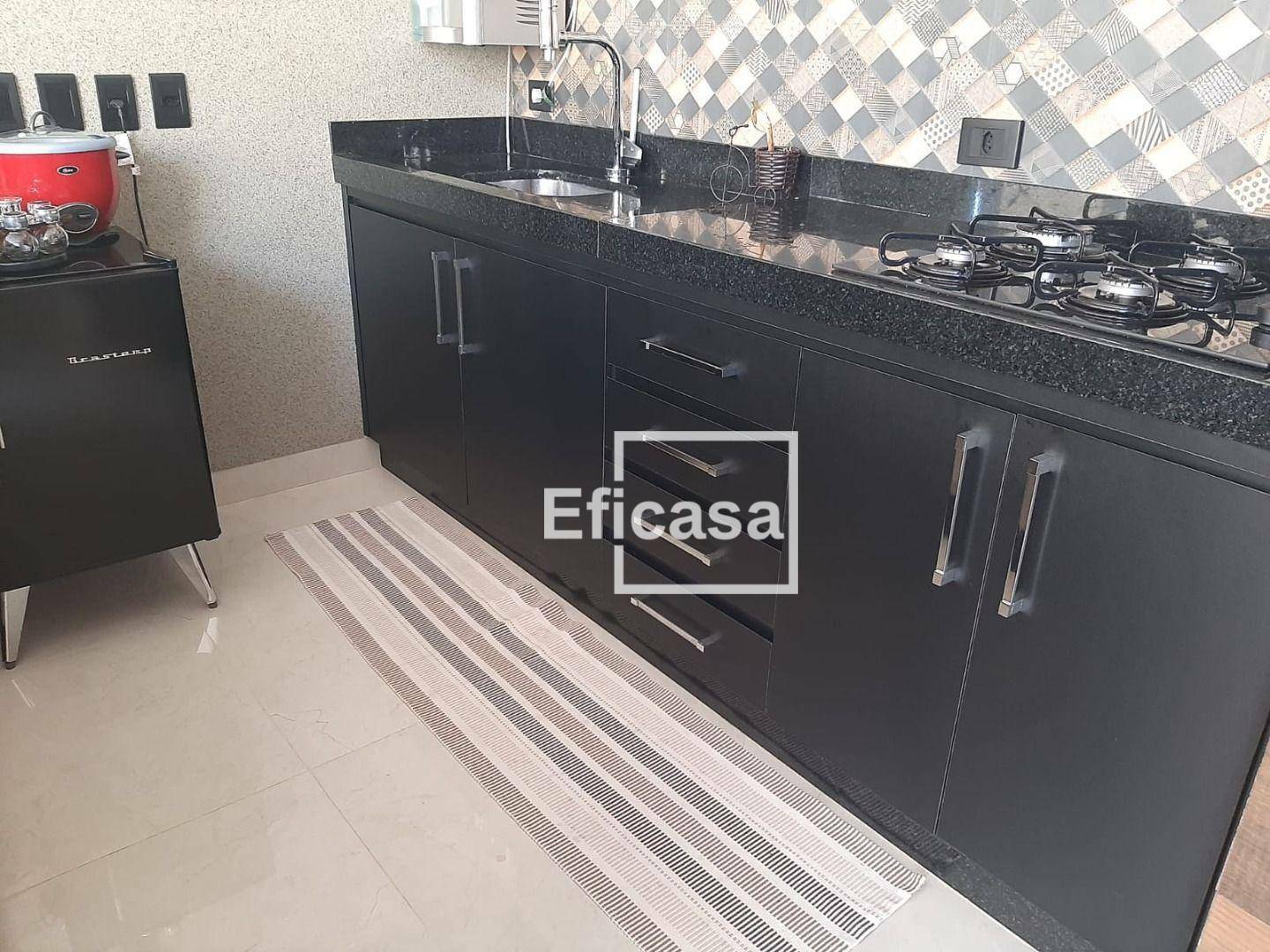 Casa de Condomínio à venda com 3 quartos, 253m² - Foto 1