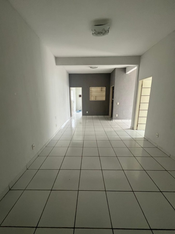 Casa para alugar com 4 quartos, 200m² - Foto 5