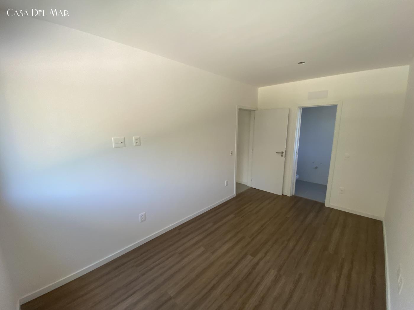 Apartamento à venda com 2 quartos, 72m² - Foto 32