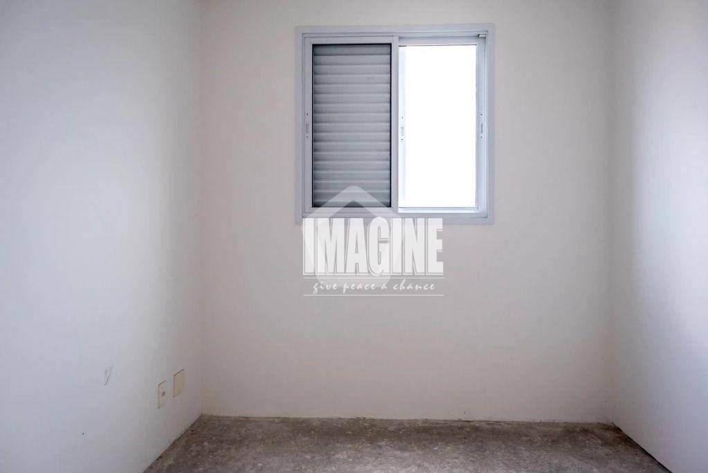 Apartamento à venda com 2 quartos, 51m² - Foto 15