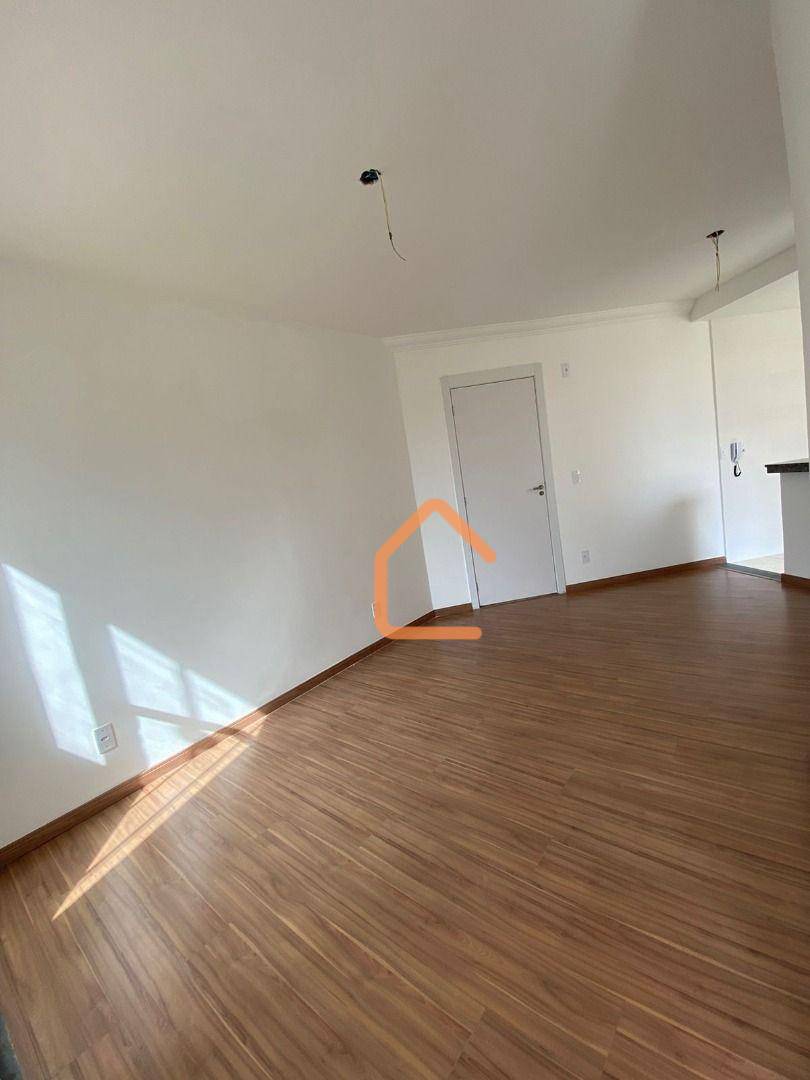 Apartamento à venda com 2 quartos, 55m² - Foto 9