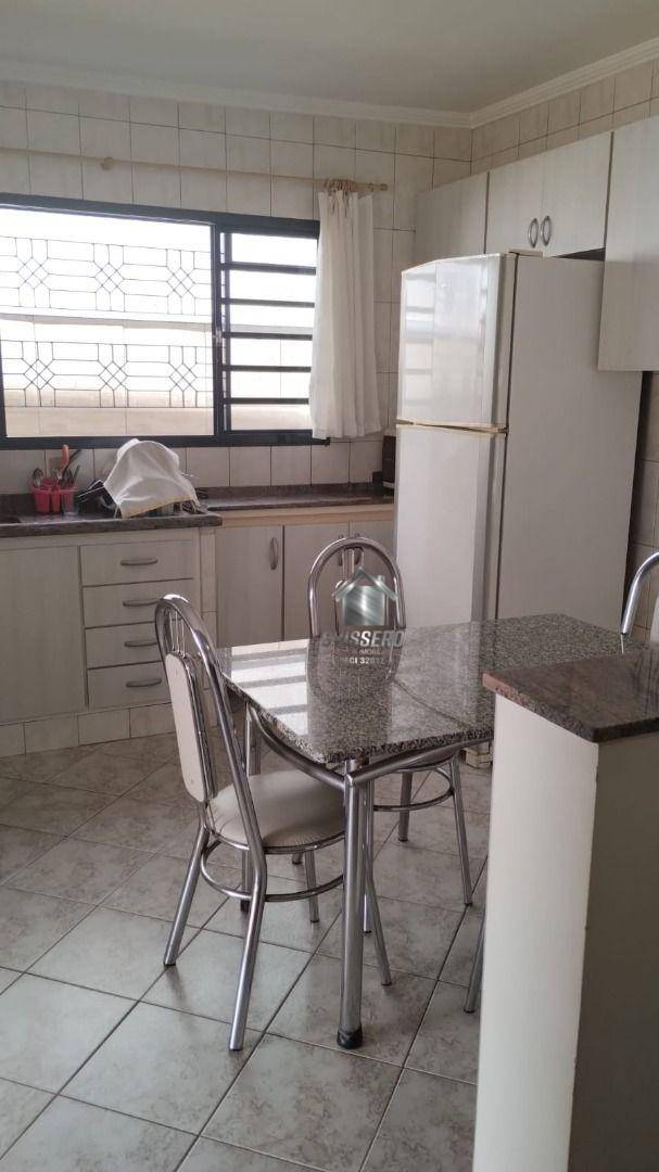 Casa, 4 quartos, 214 m² - Foto 8