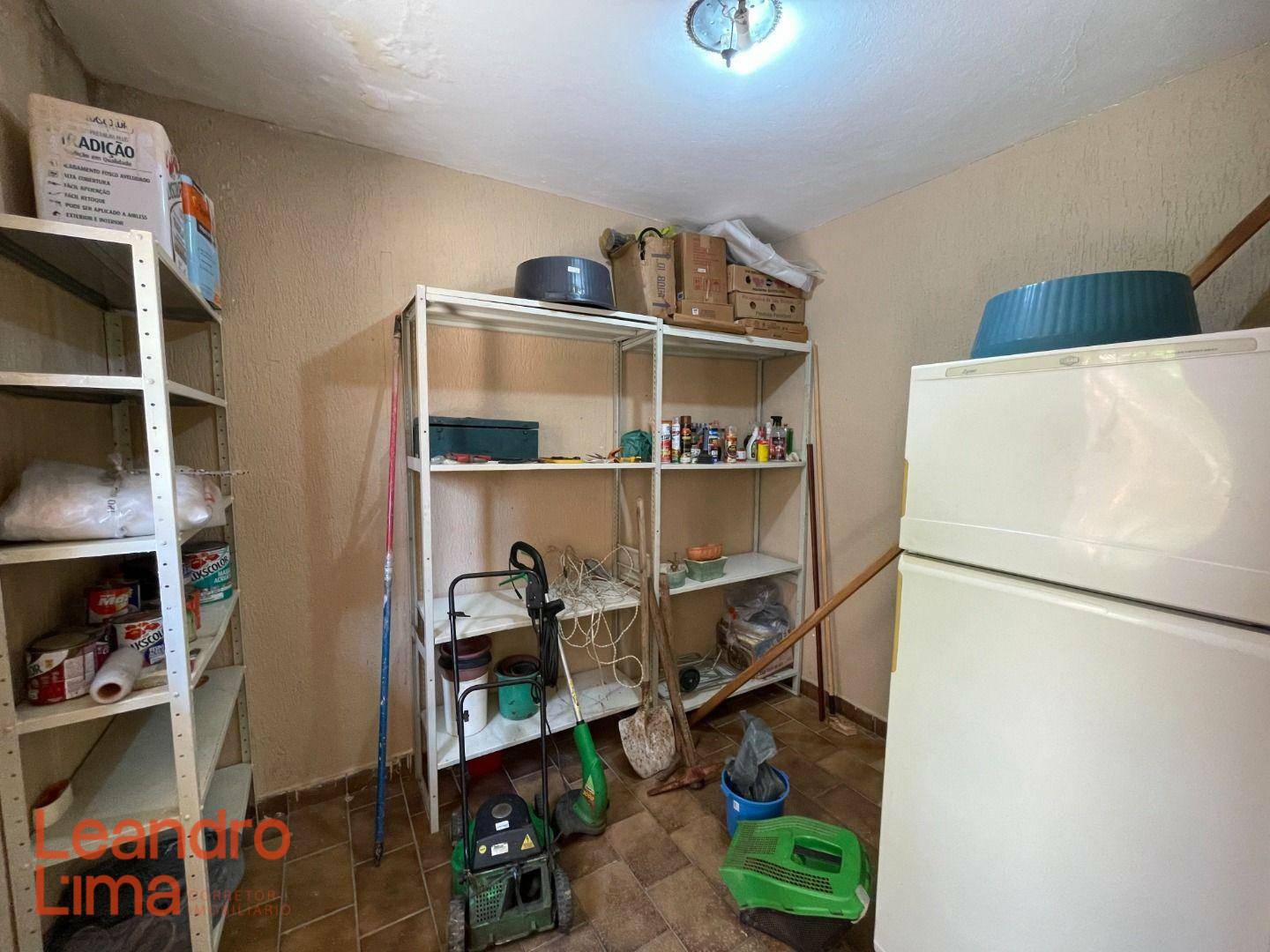 Casa à venda com 4 quartos, 350m² - Foto 12
