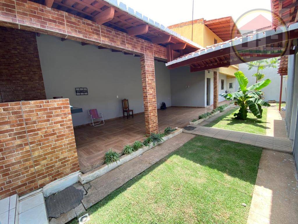 Casa à venda com 4 quartos, 300m² - Foto 13