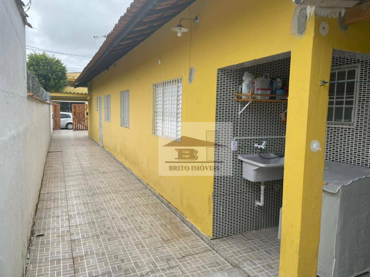 Casa à venda com 2 quartos, 65m² - Foto 3