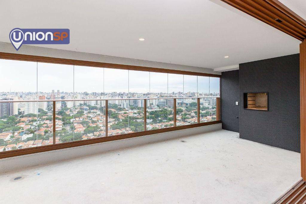 Apartamento à venda com 3 quartos, 147m² - Foto 1