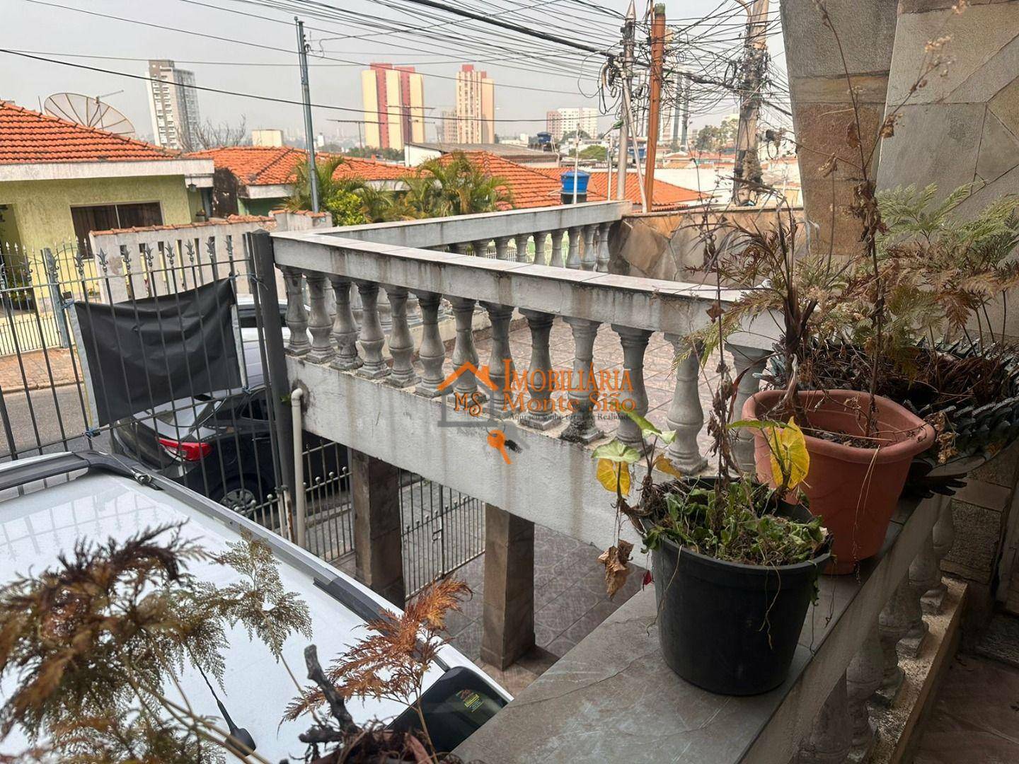 Sobrado à venda com 6 quartos, 200M2 - Foto 2