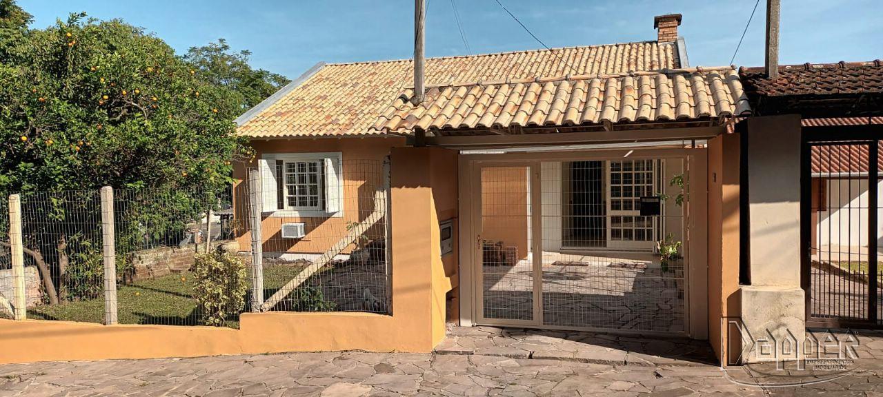 Casa à venda com 2 quartos, 140m² - Foto 1