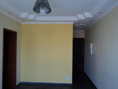 Apartamento para alugar com 3 quartos, 77m² - Foto 3