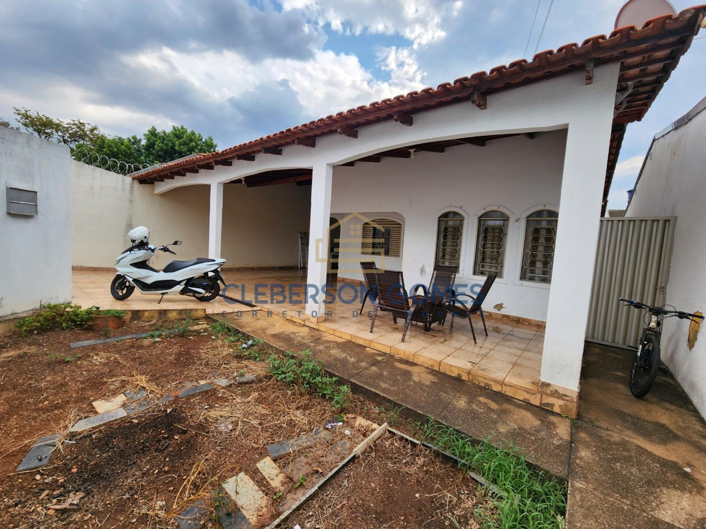 Casa à venda com 3 quartos, 360m² - Foto 3