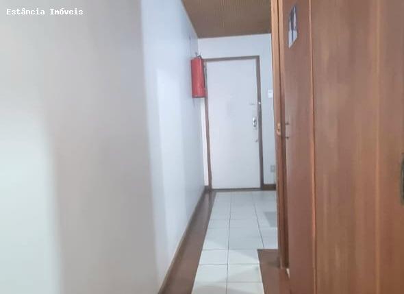 Apartamento à venda com 1 quarto, 45m² - Foto 11