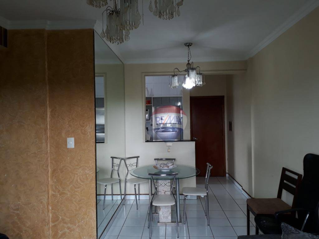 Apartamento à venda com 2 quartos, 62m² - Foto 1