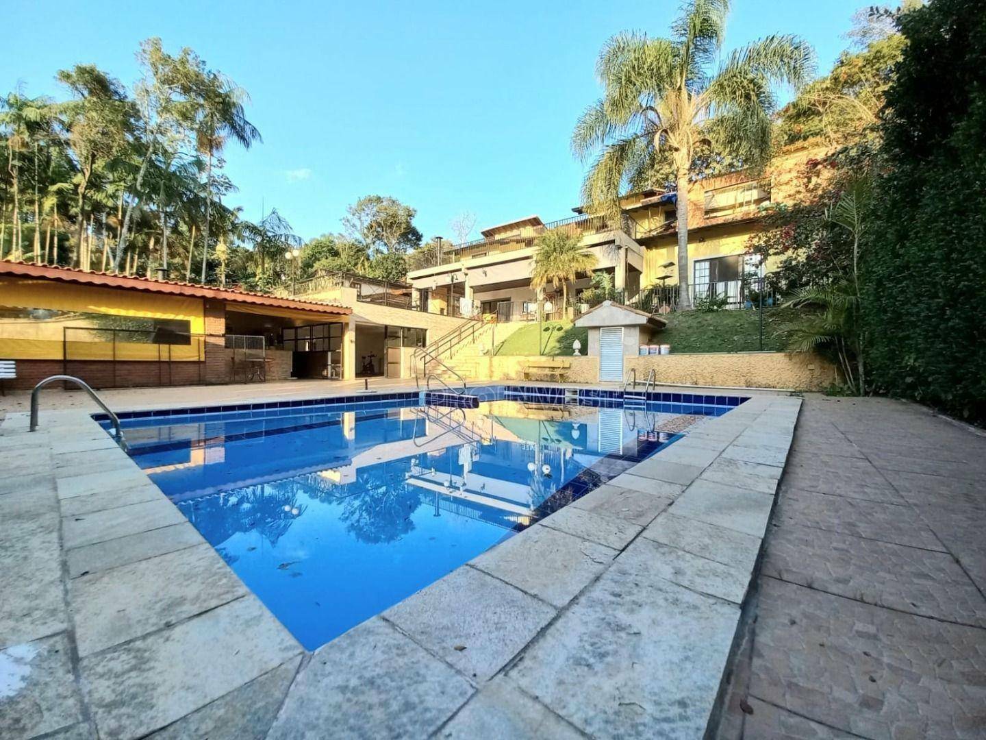 Casa de Condomínio à venda com 8 quartos, 600m² - Foto 4