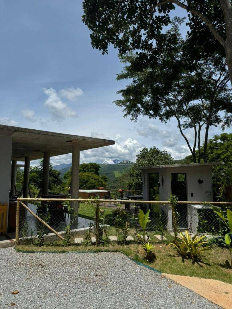 Casa de Condomínio à venda com 4 quartos, 230m² - Foto 4