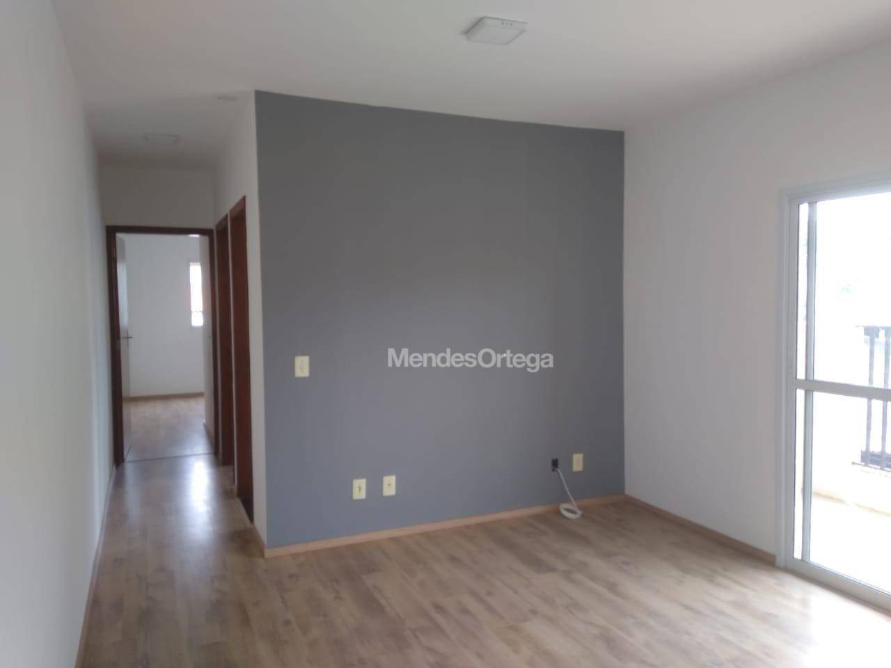 Apartamento à venda com 2 quartos, 60m² - Foto 2