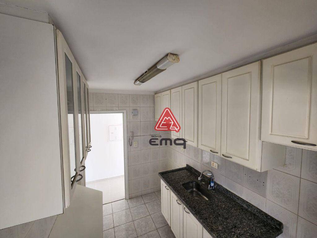 Apartamento à venda com 3 quartos, 70m² - Foto 22