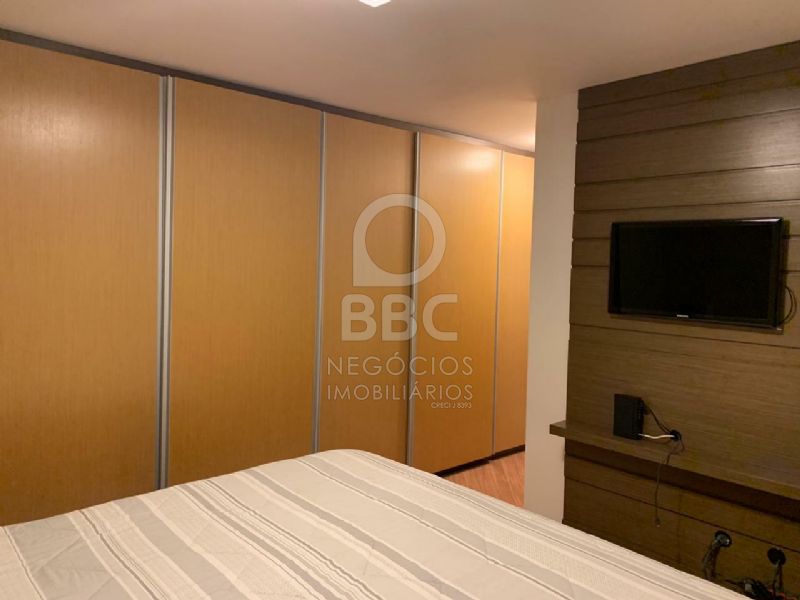 Apartamento à venda com 3 quartos, 150m² - Foto 17