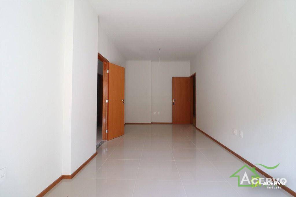 Apartamento à venda com 2 quartos, 101m² - Foto 4