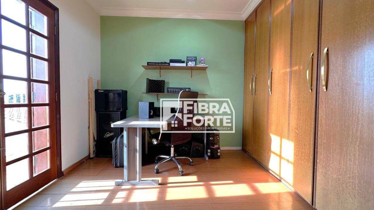 Casa à venda com 4 quartos, 287m² - Foto 43